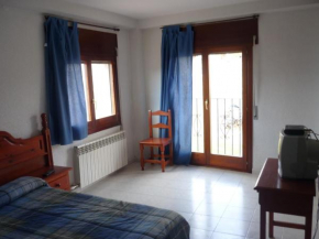 Отель Hostal Restaurante San Millan  Ориуэла-Дель-Тремедаль